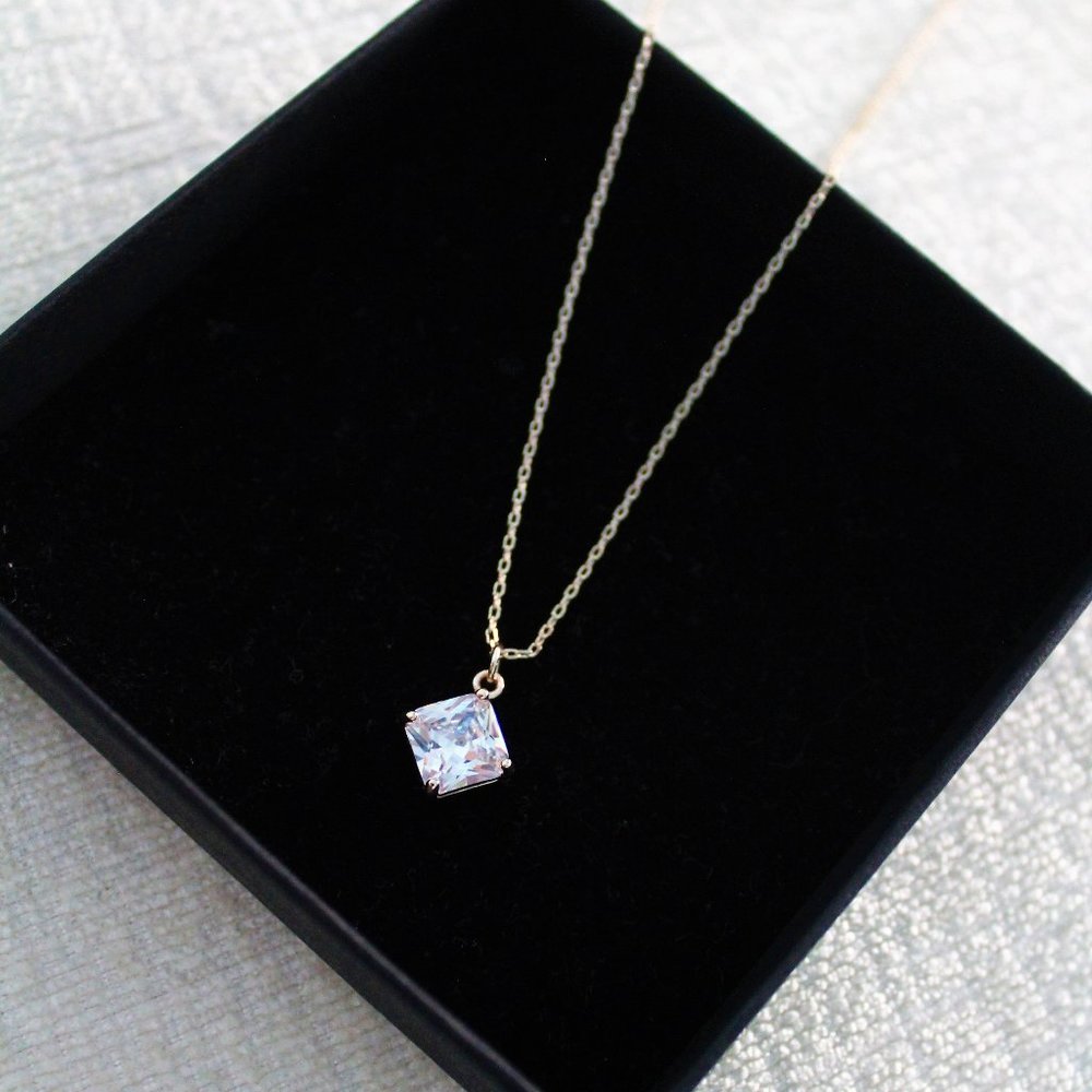 NEW! Silver Square Pendant Gold Necklace